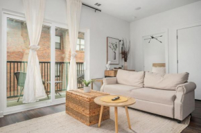 Luxury New 2B2B Private Balcony 542Blvd